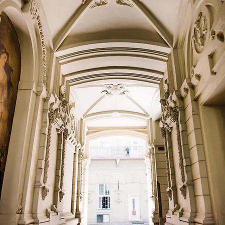 Stylish Modern - 1 Minutes Away From Parliament Apartment Budapest