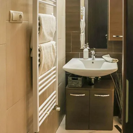 Stylish Modern - 1 Minutes Away From Parliament Apartment Budapest