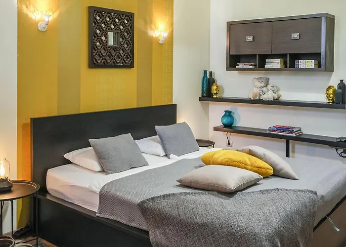 Stylish Modern - 1 Minutes Away From Parliament *